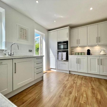 Family Home In Hampshire - Sleeps Up To 9 People With 3 Parking Spaces Winchester Luaran gambar