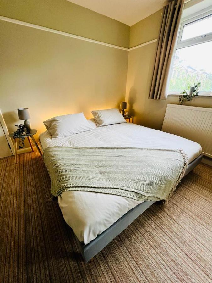 Family Home In Hampshire - Sleeps Up To 9 People With 3 Parking Spaces Winchester Luaran gambar
