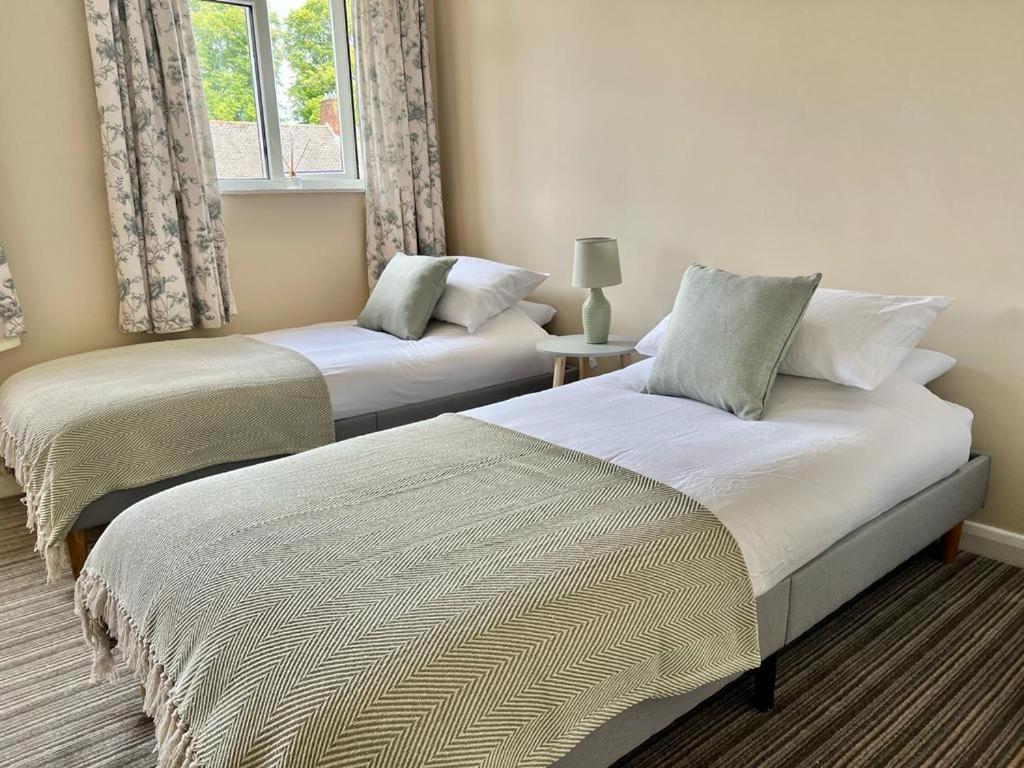 Family Home In Hampshire - Sleeps Up To 9 People With 3 Parking Spaces Winchester Luaran gambar